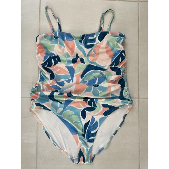 Old Navy Swim One Piece Swimsuit Multicolor Geometric Print Swimwear - Picture 1 of 10